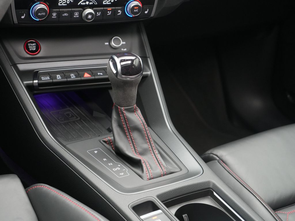 Audi RSQ3 2022
