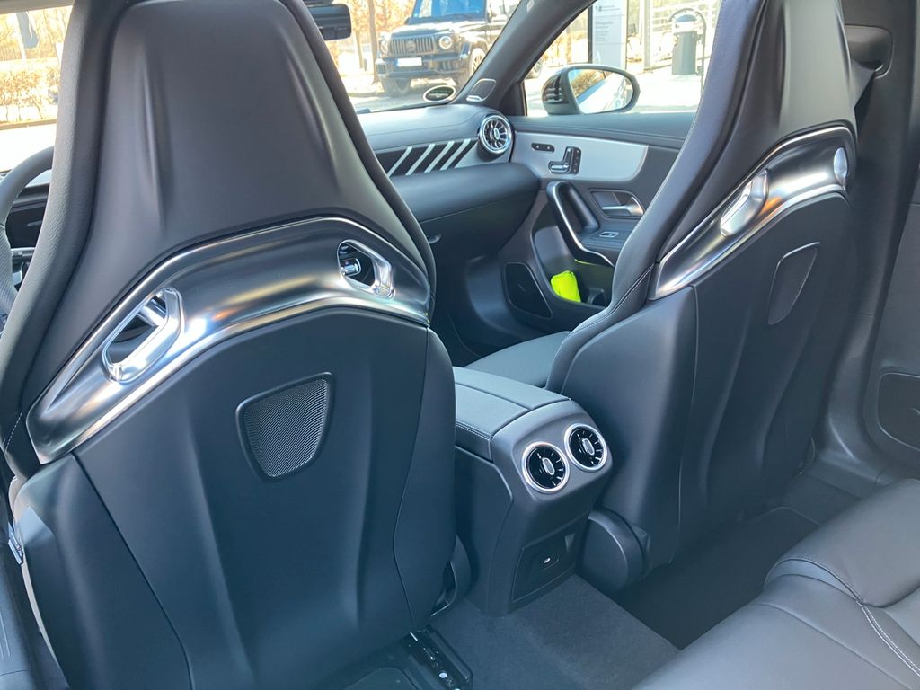 Mercedes-Benz A 35 AMG 2025