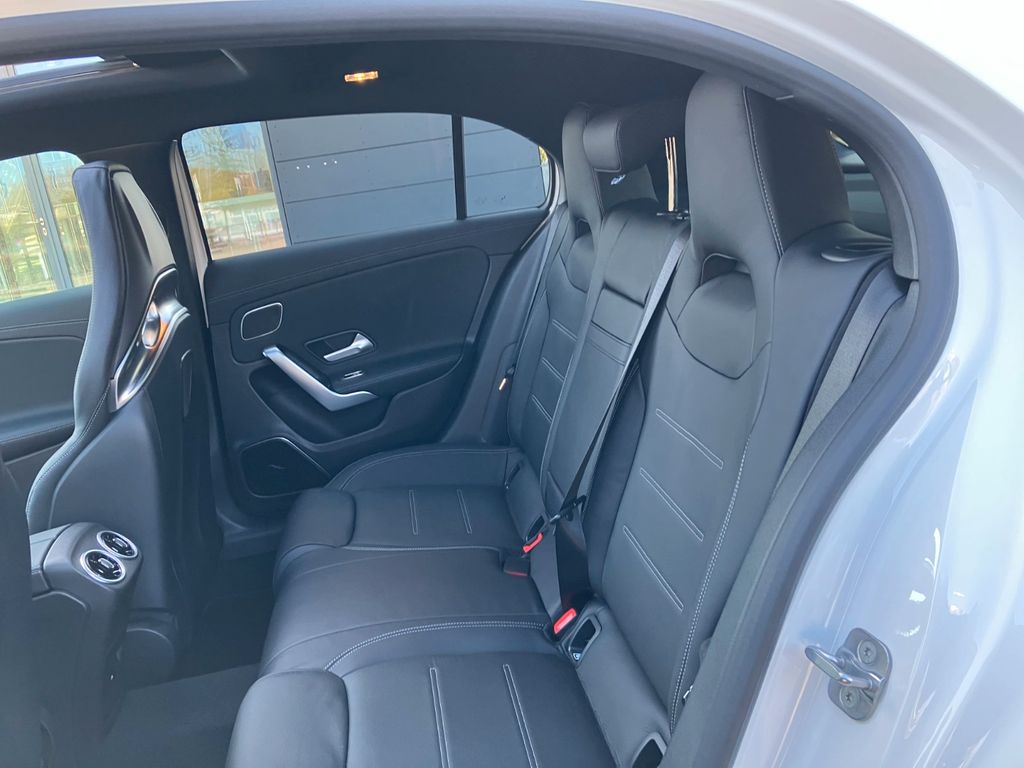 Mercedes-Benz A 35 AMG 2025