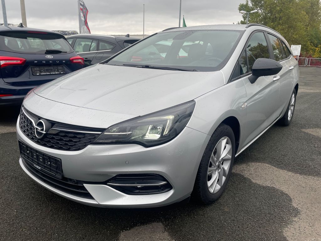 Opel Astra 2022