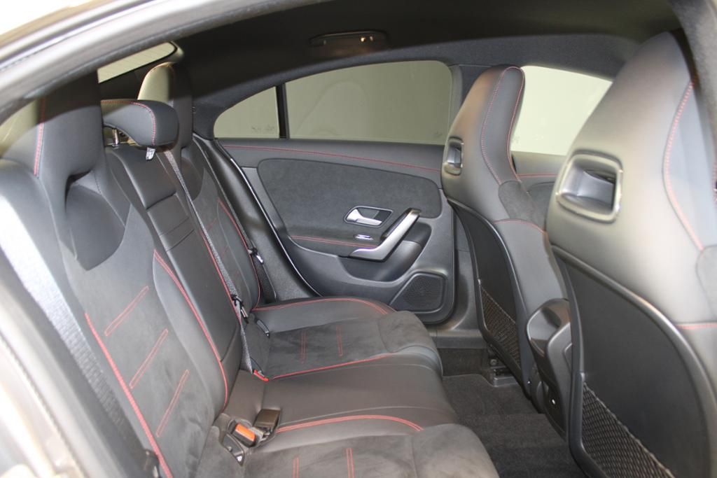 Mercedes-Benz CLA 200 2024