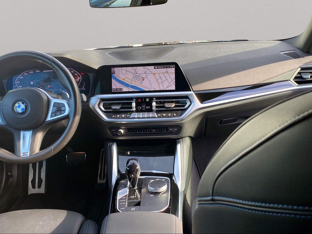 BMW M240i 2022