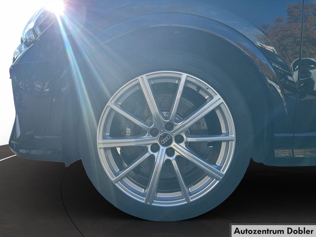 Audi RSQ3 2021
