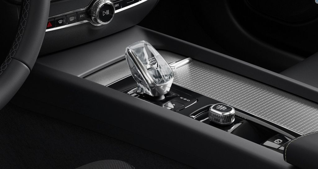 Volvo V60 2025