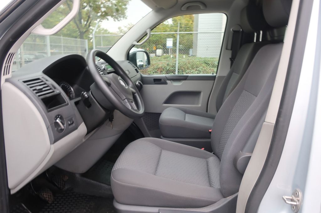 Volkswagen T5 Transporter 2015