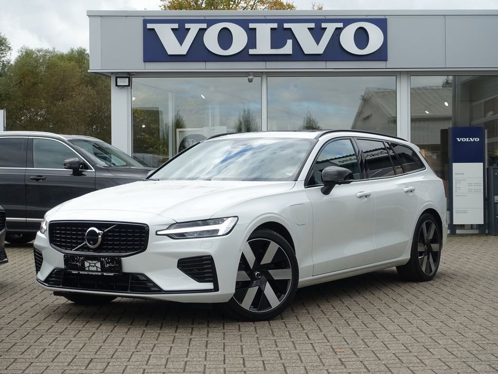 Volvo V60 2025