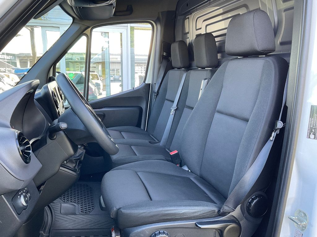 Mercedes-Benz Sprinter 2023