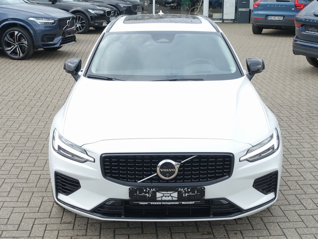 Volvo V60 2025
