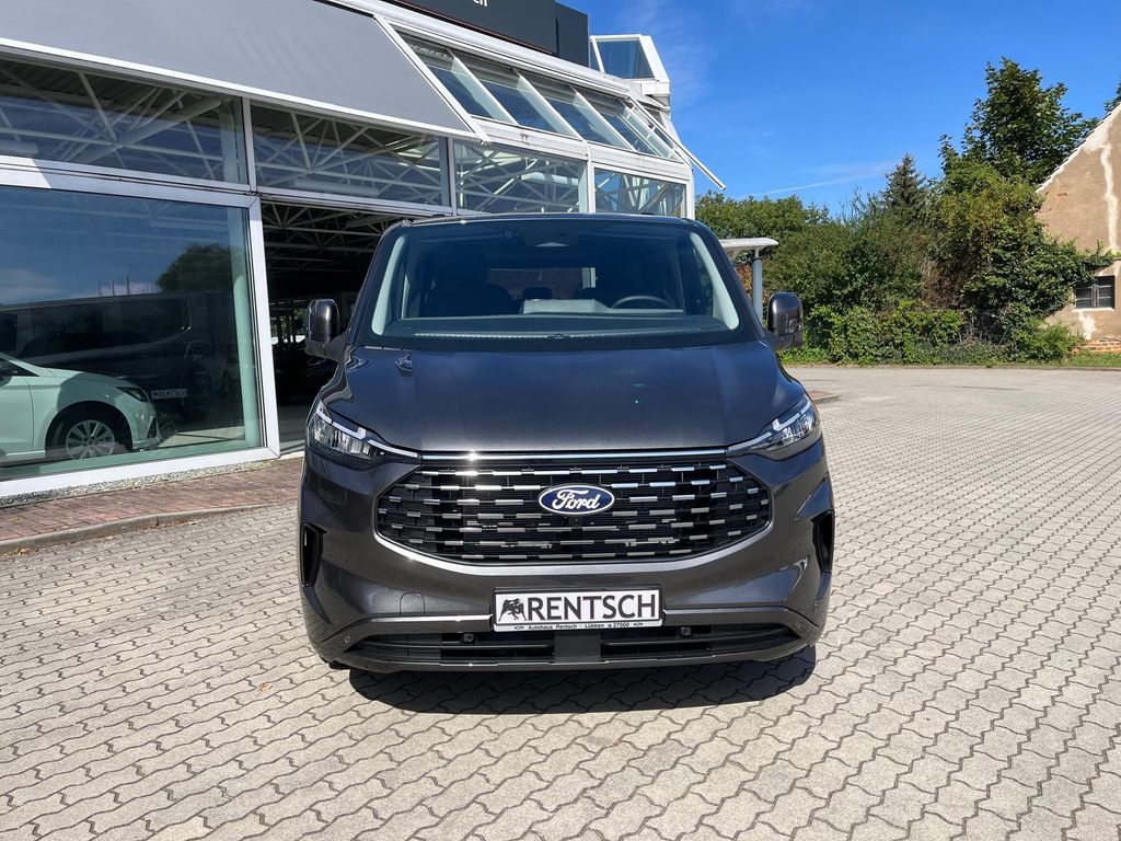 Ford Tourneo Custom 2025