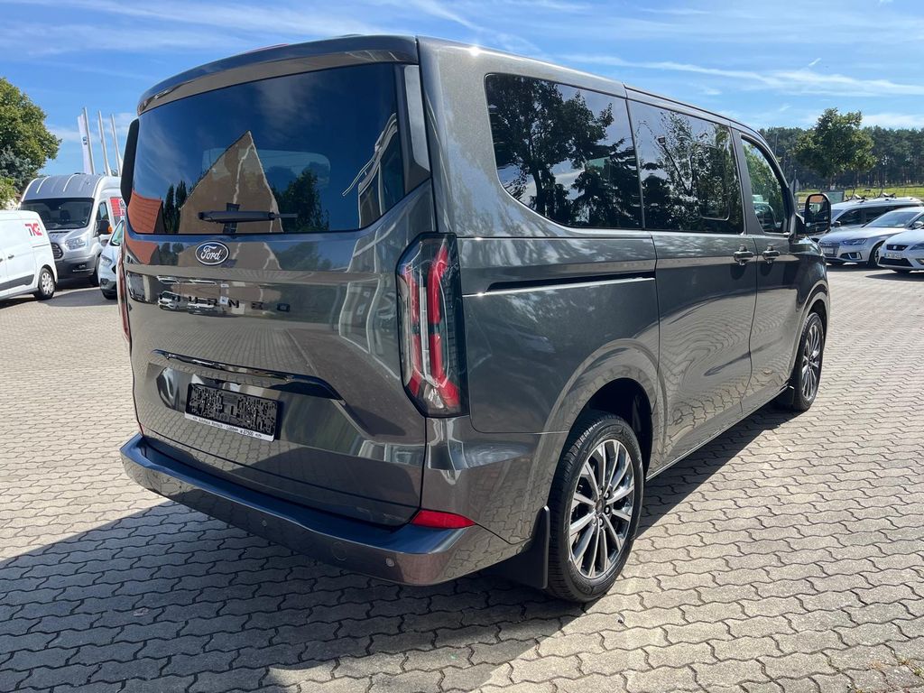 Ford Tourneo Custom 2025