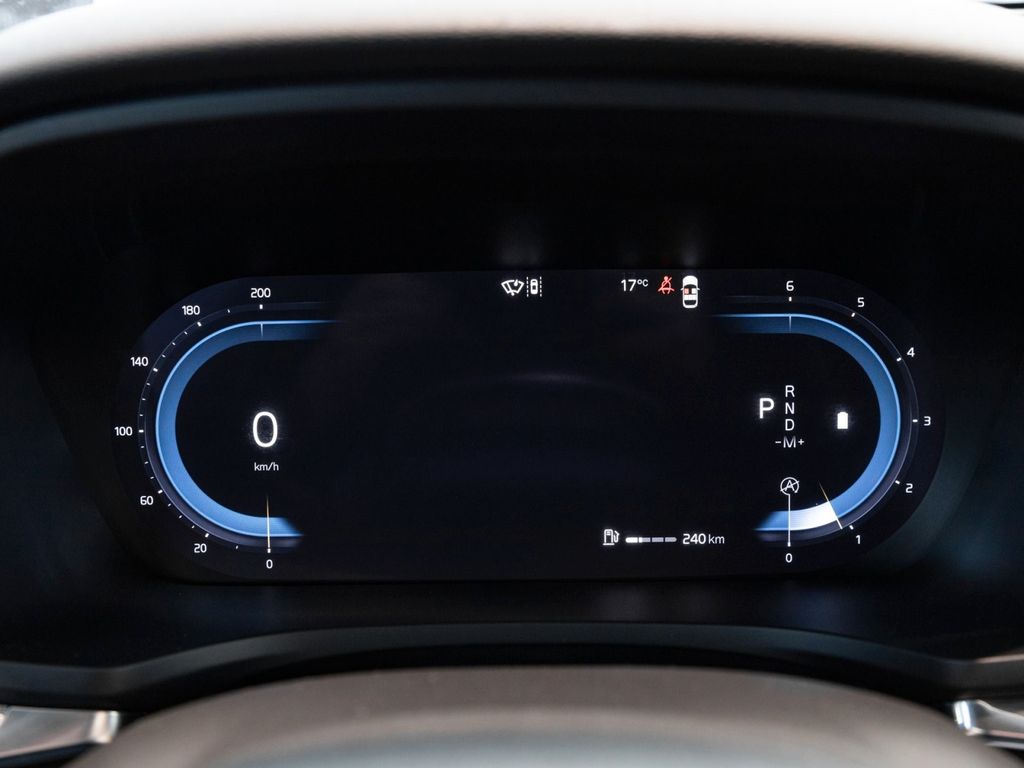 Volvo V60 2025