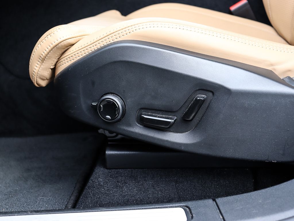 Volvo XC60 2022