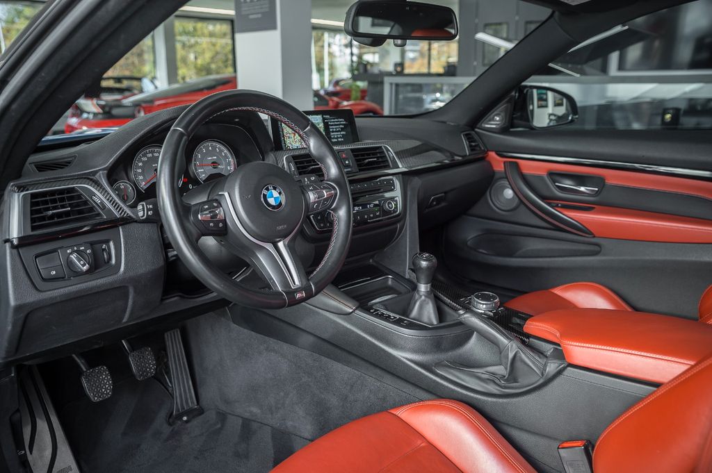 BMW M4 2015