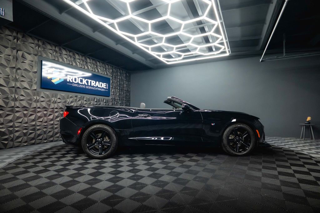 Chevrolet Camaro 2020