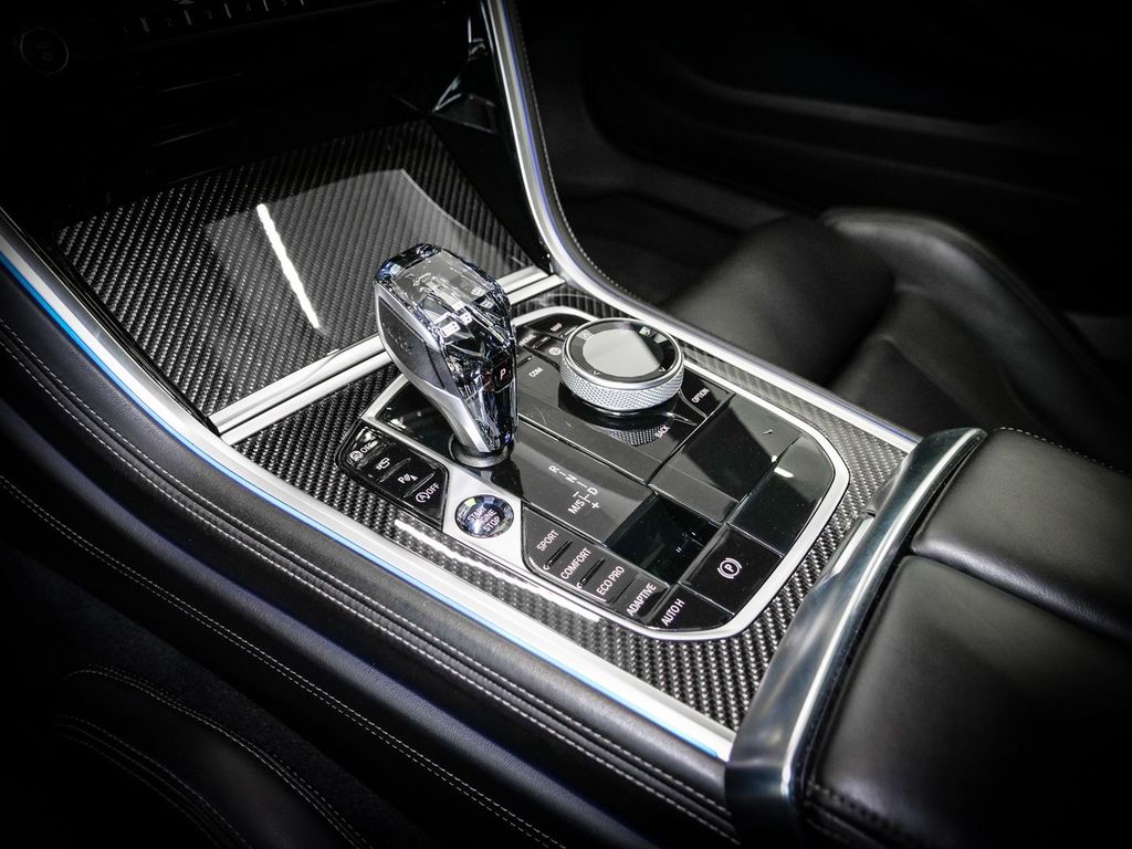 BMW M850 2022