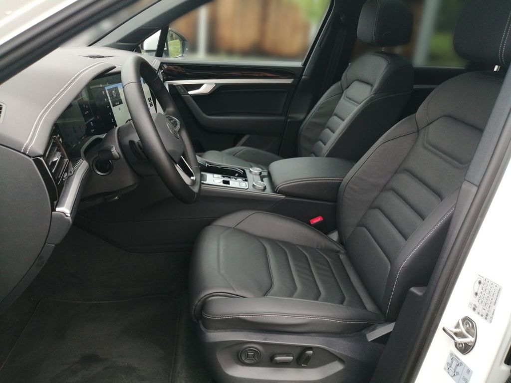 Volkswagen Touareg 2025