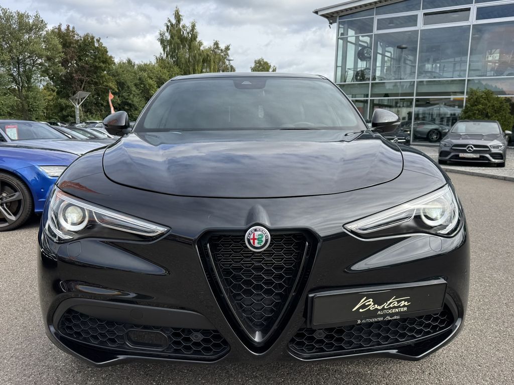 Alfa Romeo Stelvio 2021