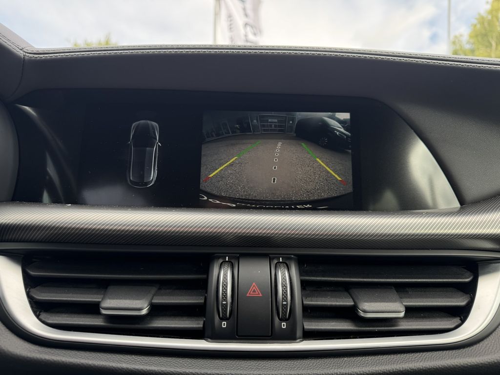 Alfa Romeo Stelvio 2021