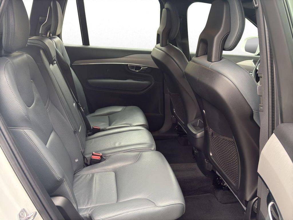 Volvo XC90 2021