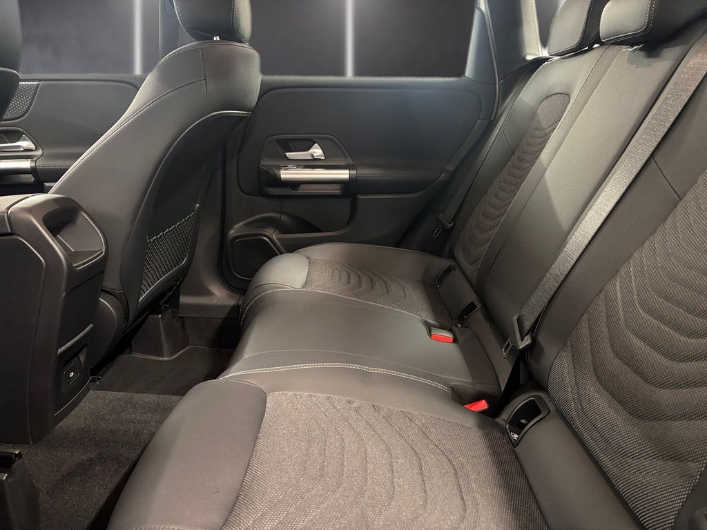 Mercedes-Benz B 250 2024