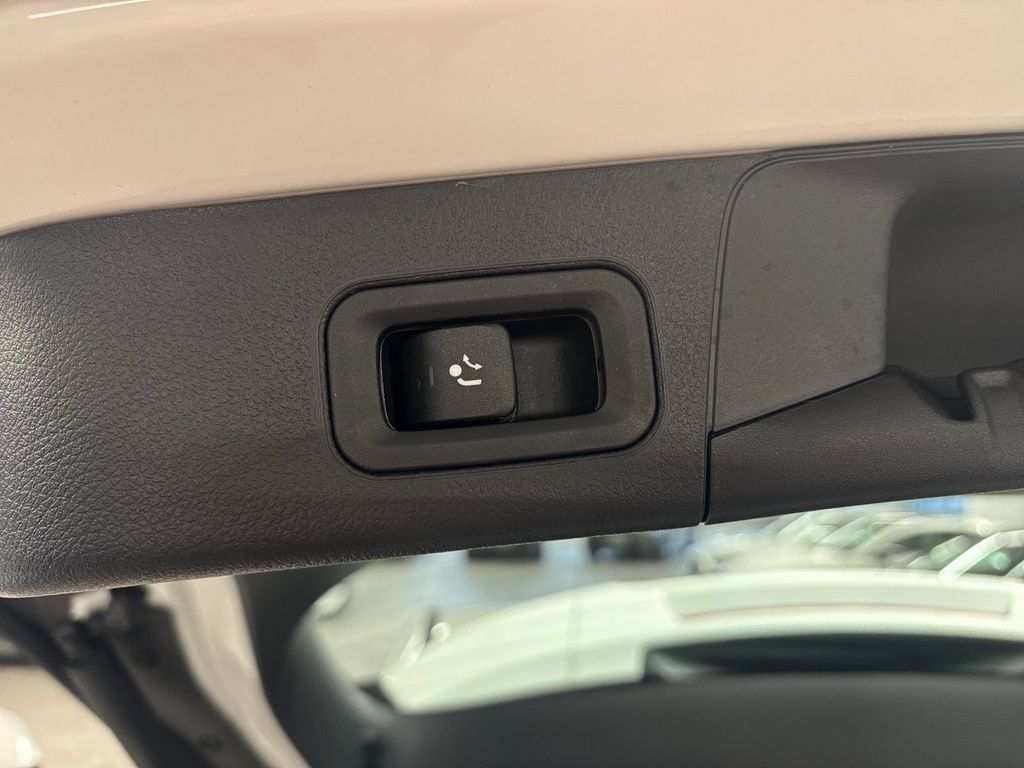 Mercedes-Benz B 250 2024