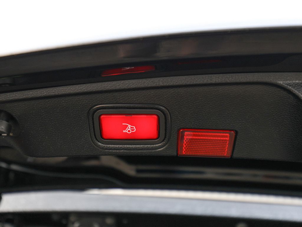 Mercedes-Benz C 200 2023