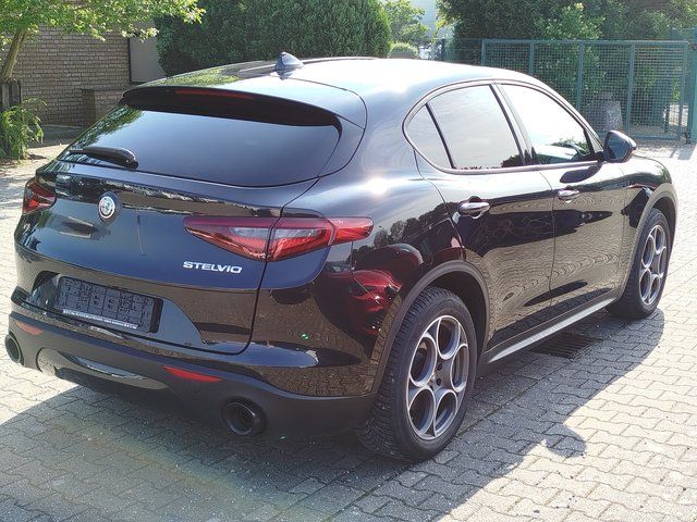 Alfa Romeo Stelvio 2022