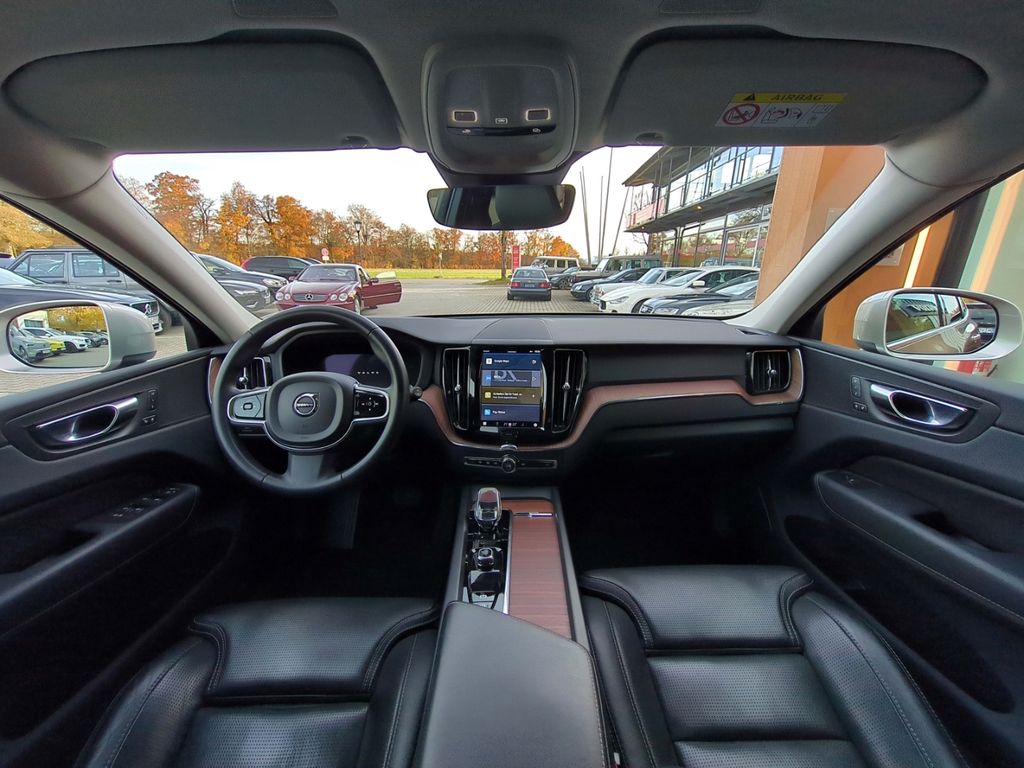 Volvo XC60 2022