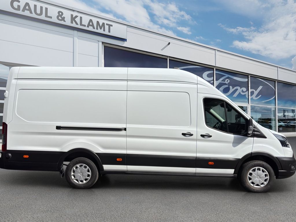 Ford Transit 2023