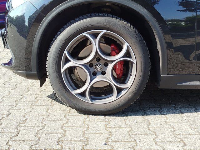 Alfa Romeo Stelvio 2022