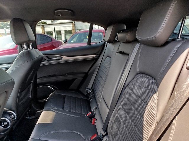 Alfa Romeo Stelvio 2022