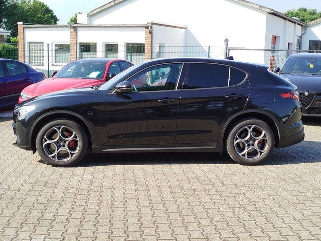 Alfa Romeo Stelvio 2022