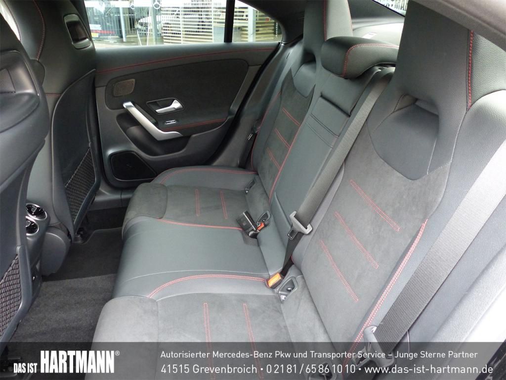 Mercedes-Benz CLA 200 2024