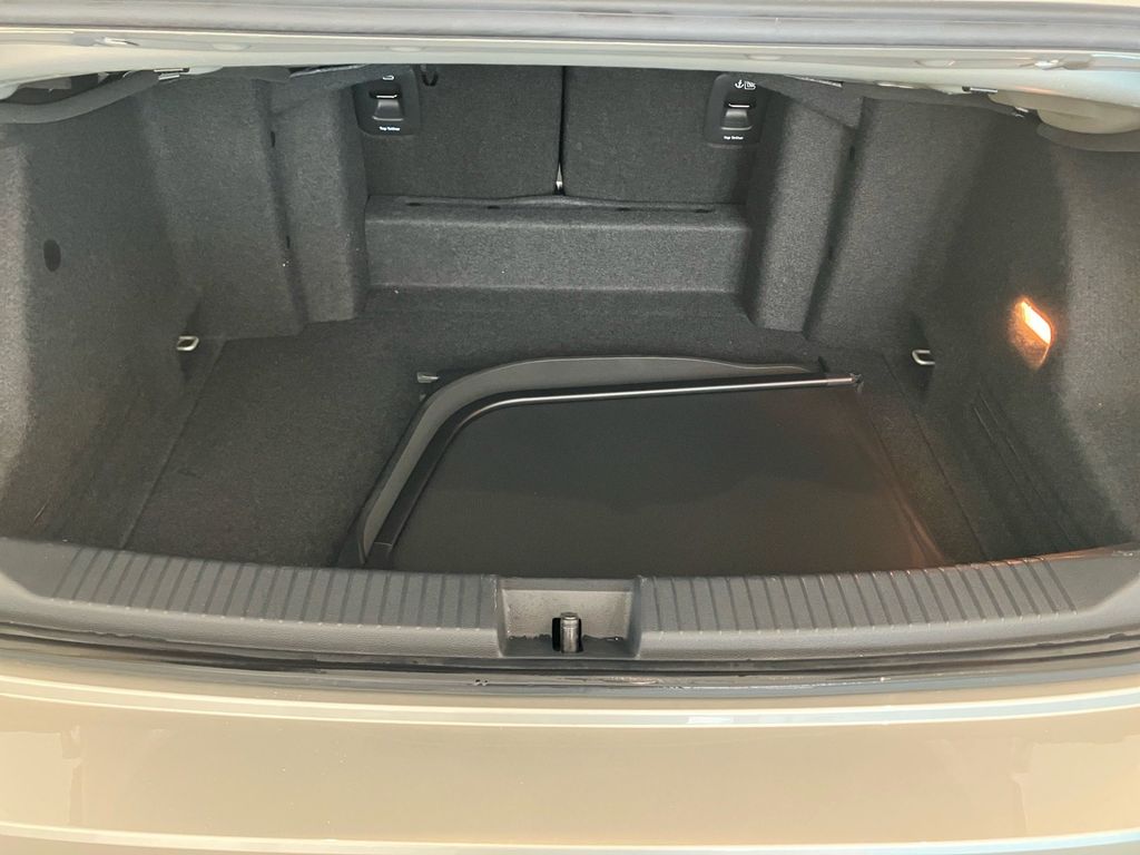 Volkswagen T-Roc 2024