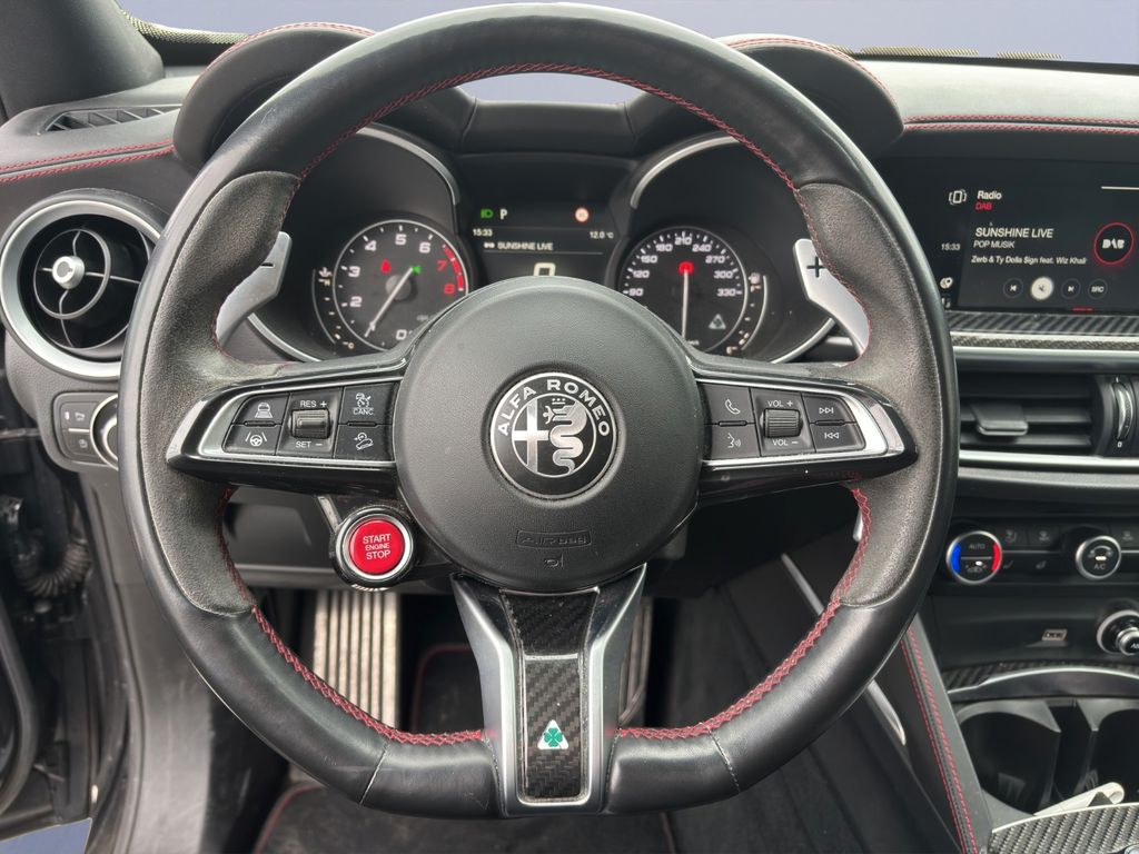 Alfa Romeo Stelvio 2021