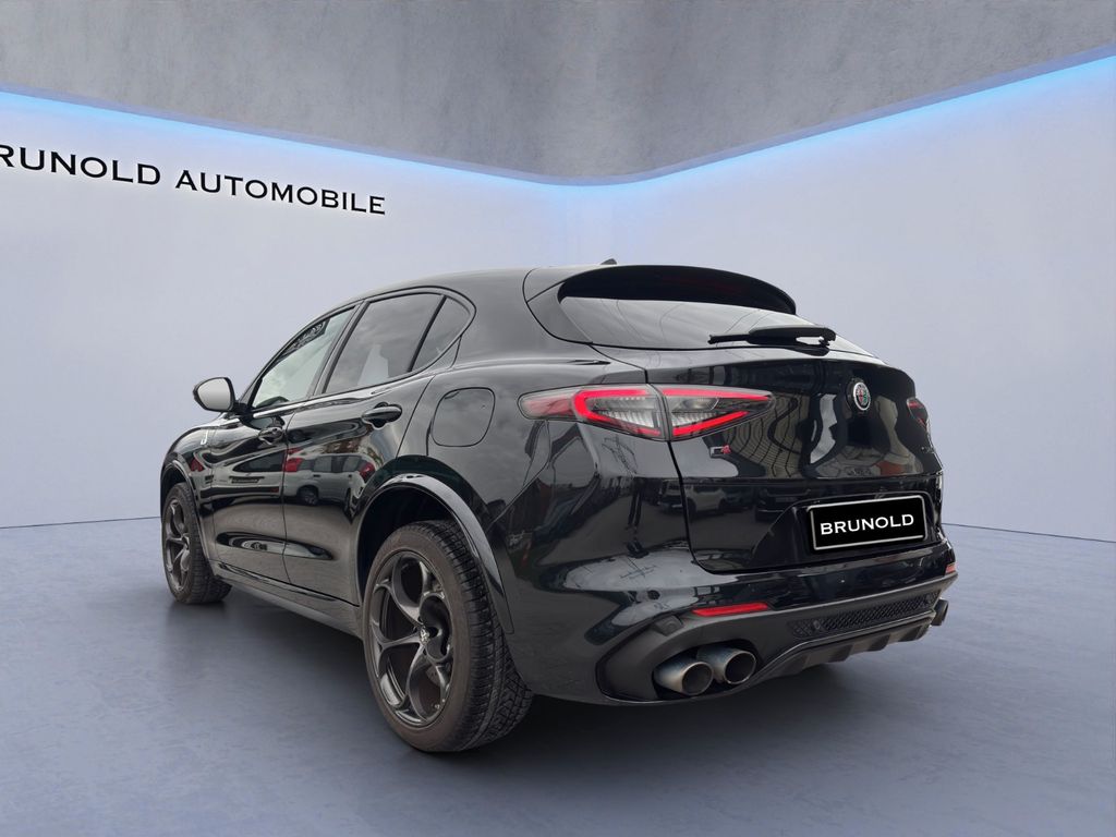 Alfa Romeo Stelvio 2021