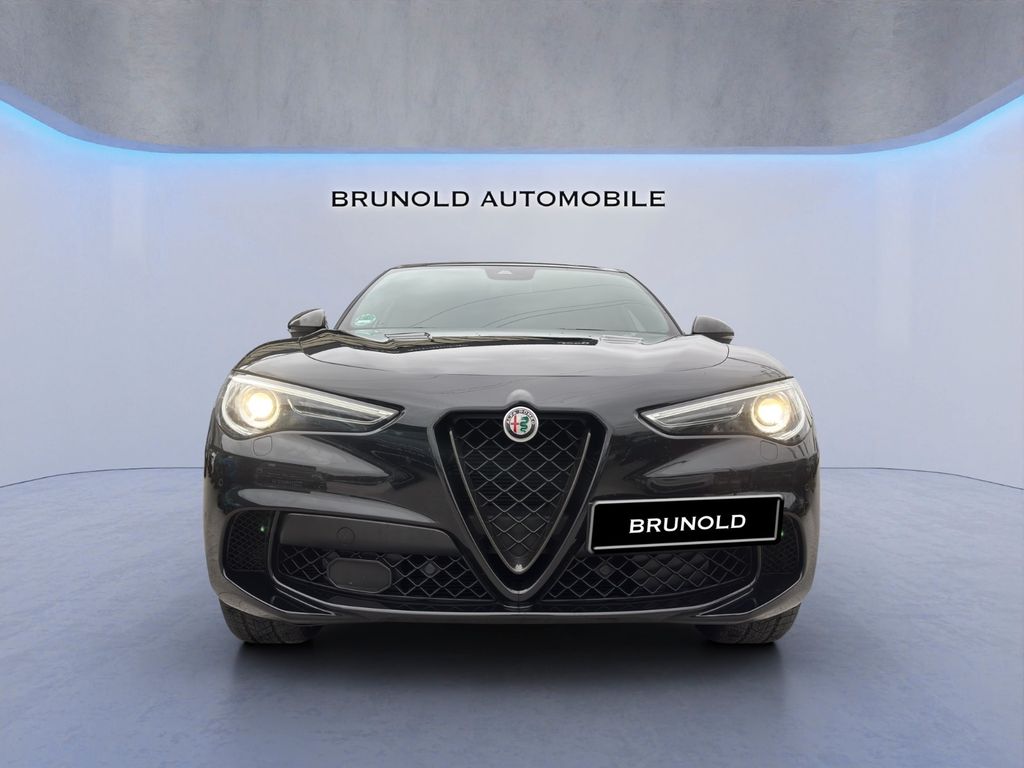 Alfa Romeo Stelvio 2021
