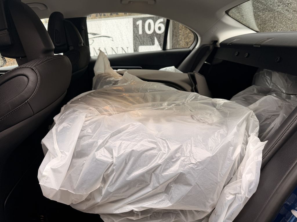 Mercedes-Benz C 300 2024