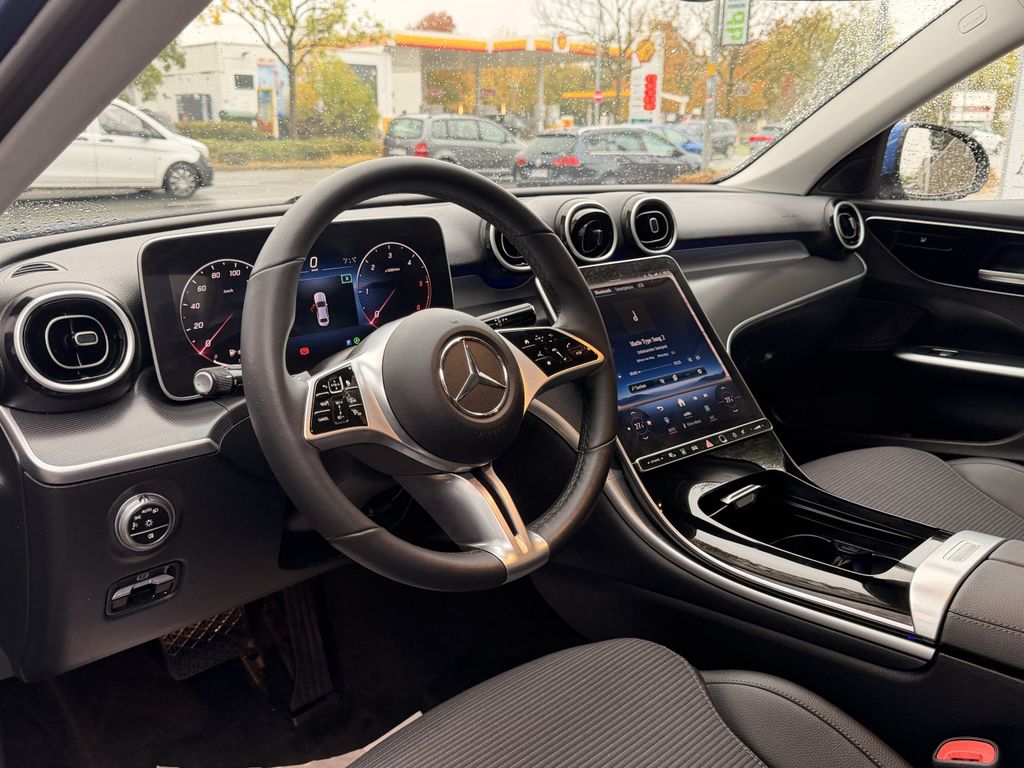 Mercedes-Benz C 300 2024