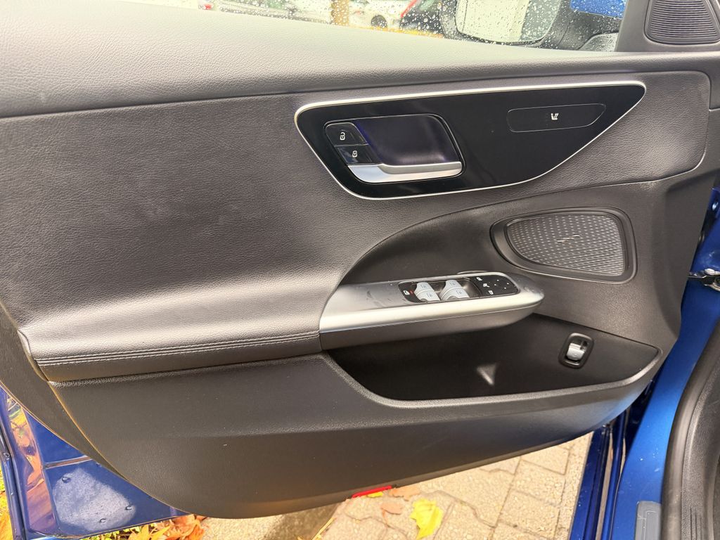 Mercedes-Benz C 300 2024