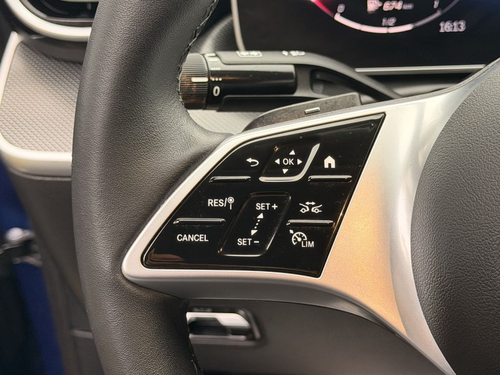 Mercedes-Benz C 300 2024