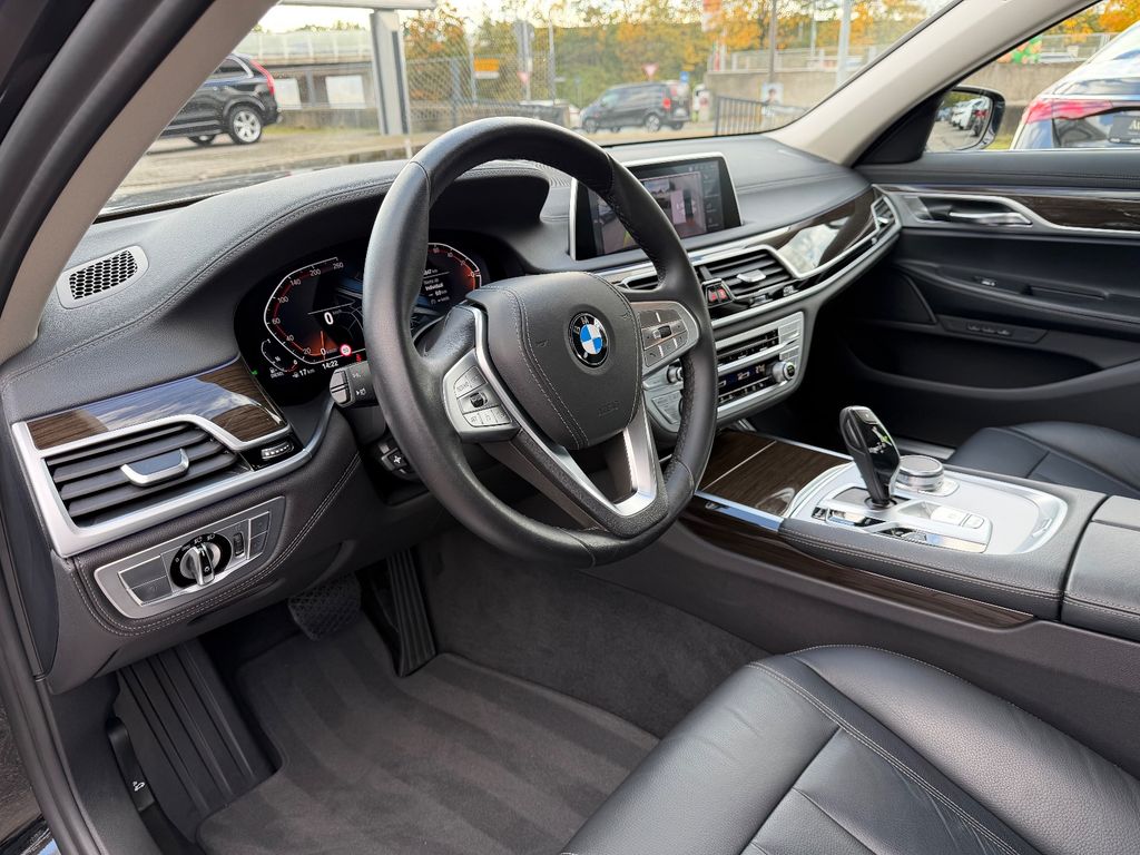 BMW 730 2021