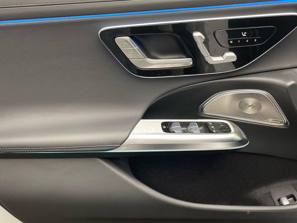 Mercedes-Benz E 300 2024