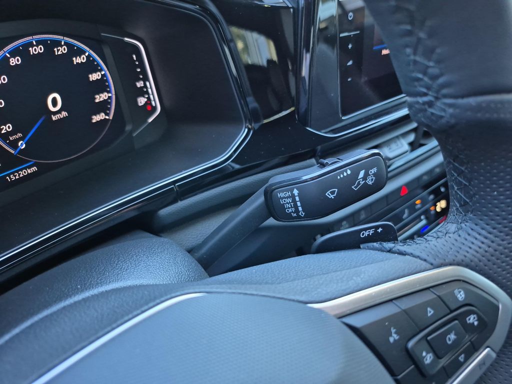 Volkswagen T-Roc 2024