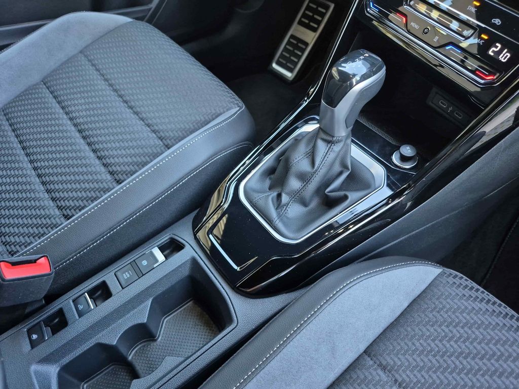 Volkswagen T-Roc 2024