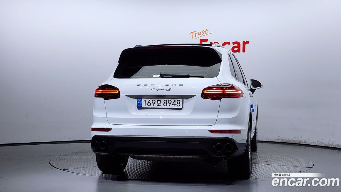 Porsche Cayenne 2016