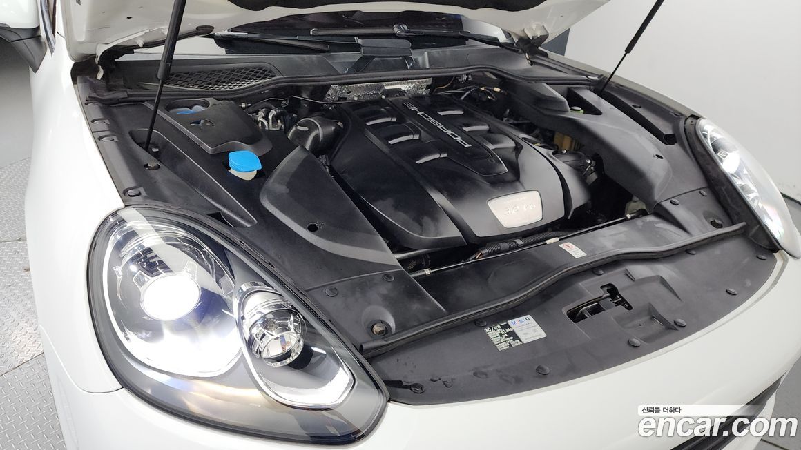 Porsche Cayenne 2016