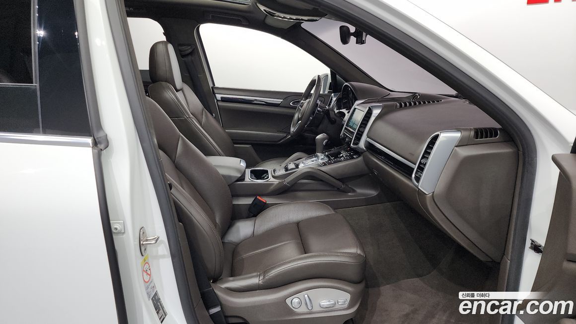 Porsche Cayenne 2016