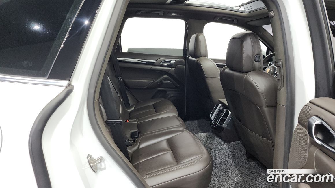 Porsche Cayenne 2016