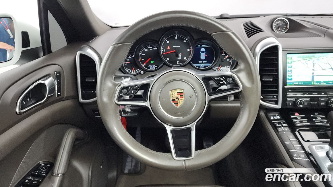 Porsche Cayenne 2016